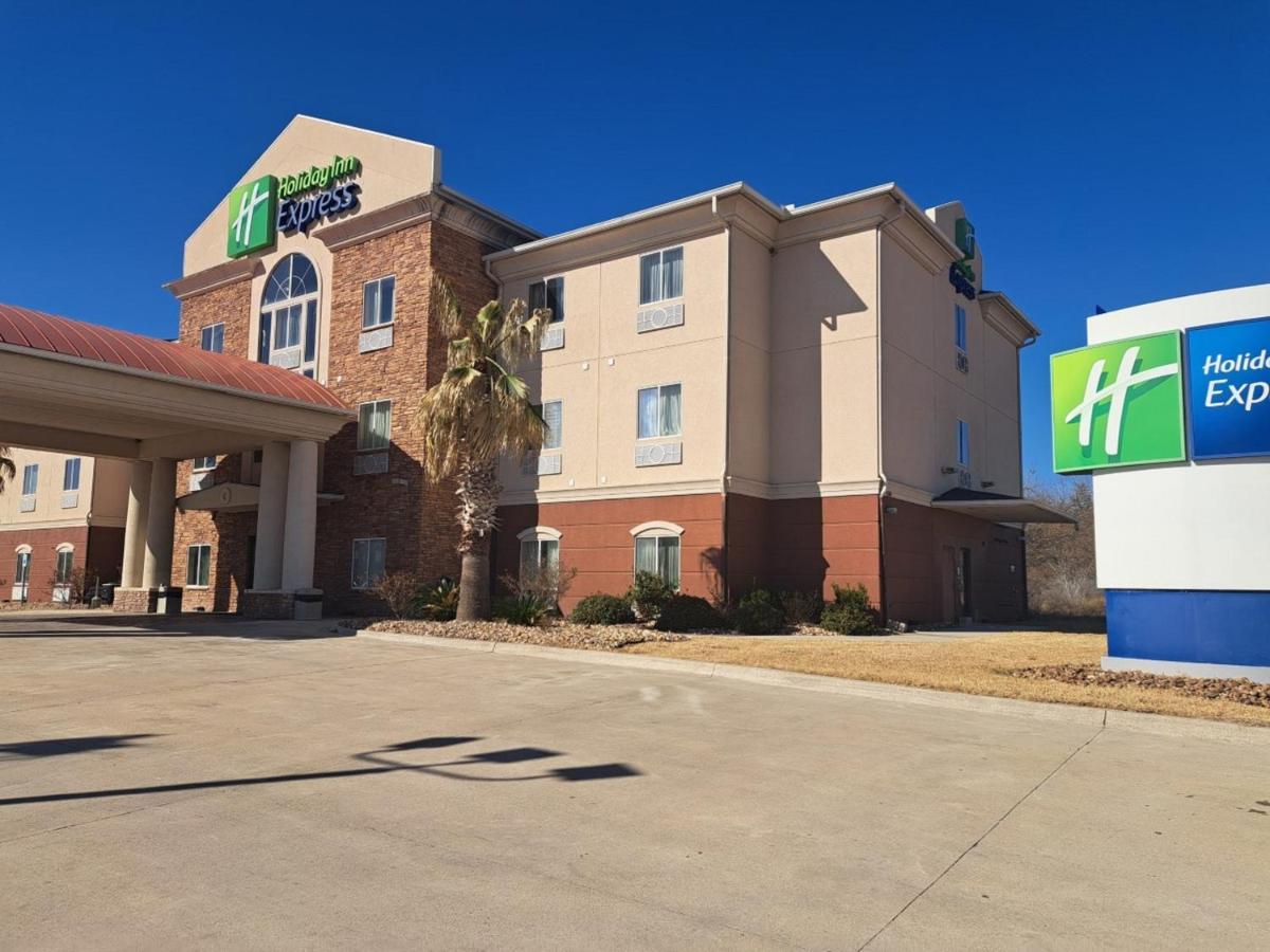Holiday Inn Express Kenedy By Ihg Ngoại thất bức ảnh