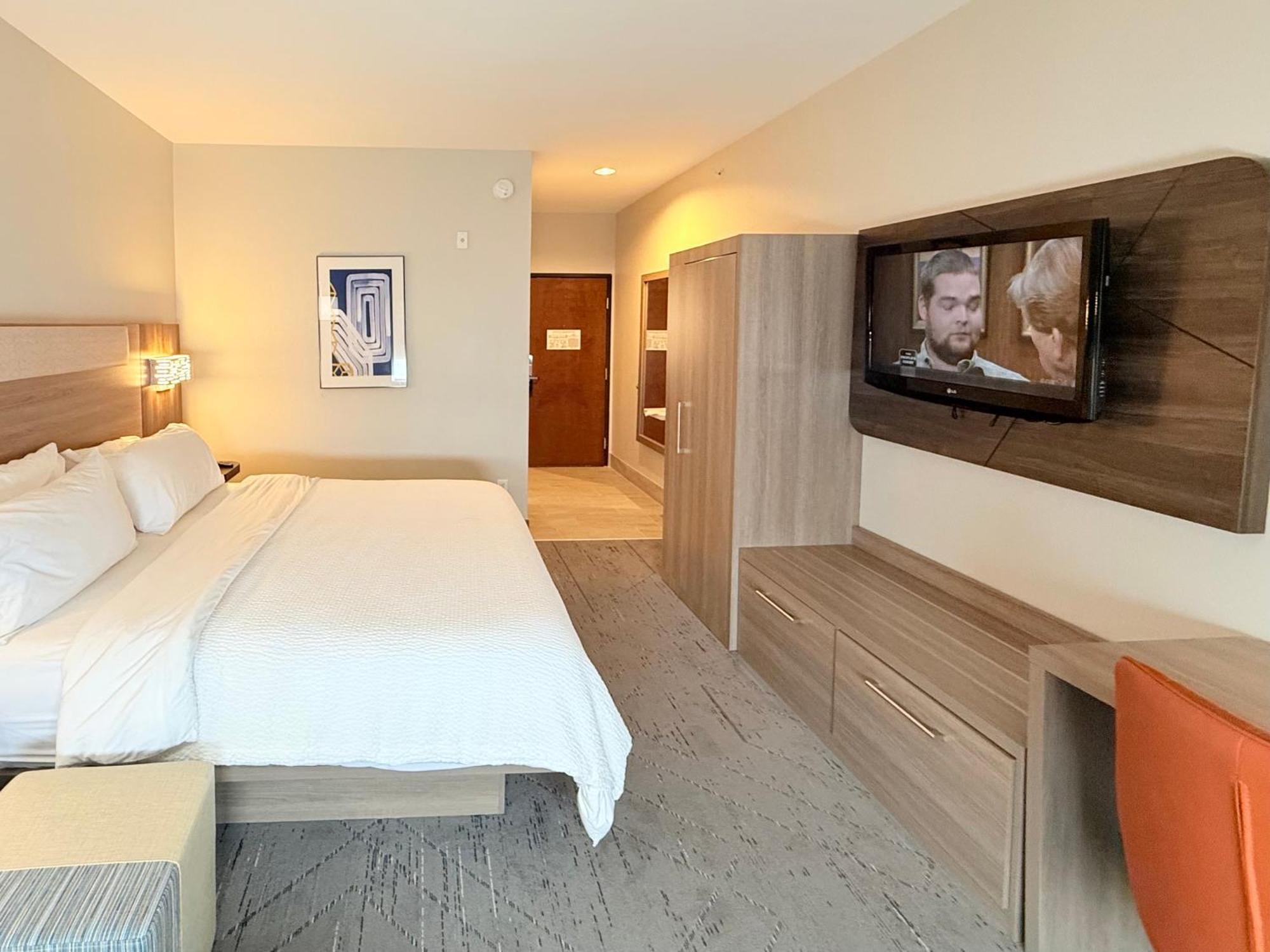 Holiday Inn Express Kenedy By Ihg Ngoại thất bức ảnh
