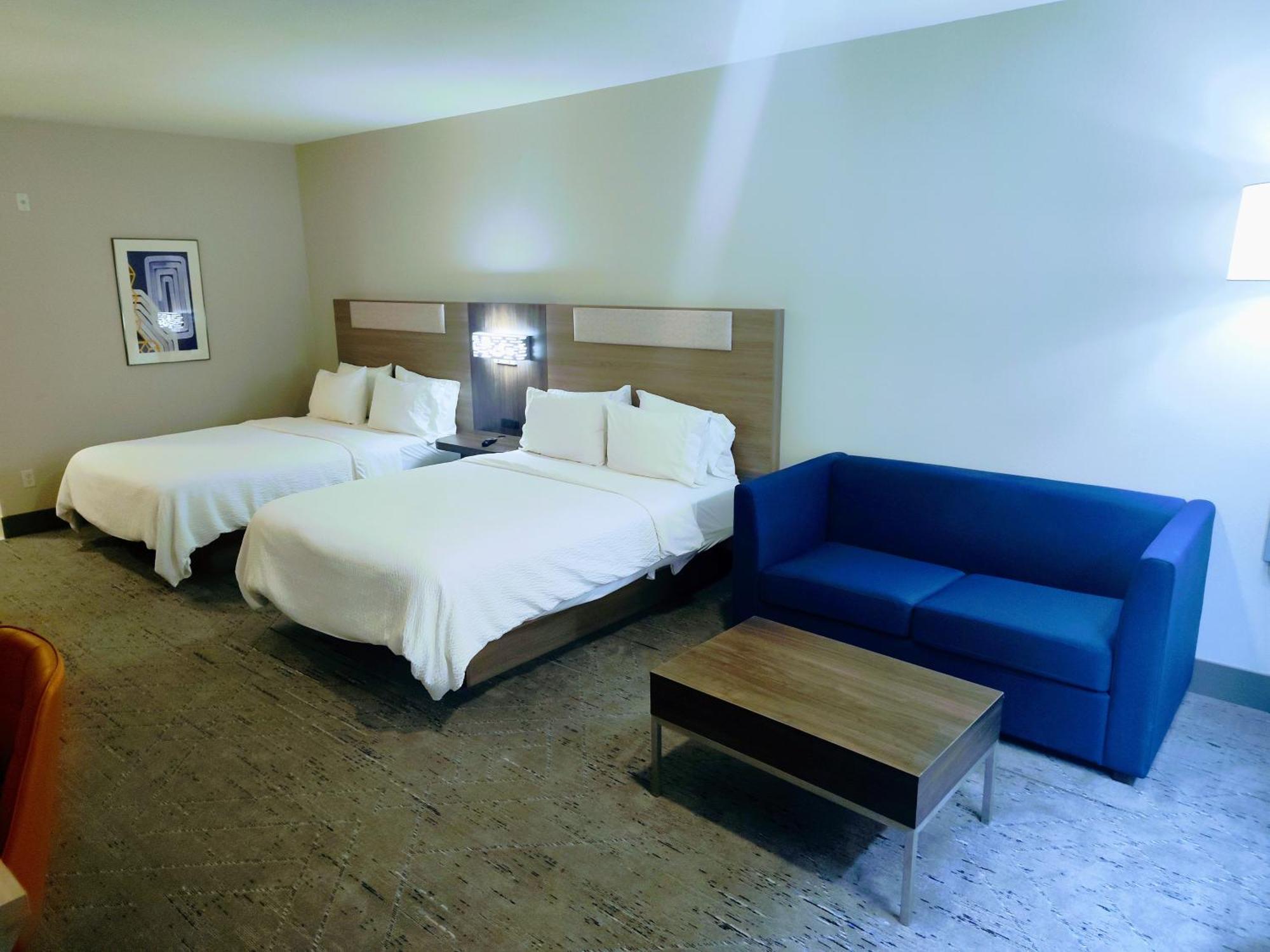 Holiday Inn Express Kenedy By Ihg Ngoại thất bức ảnh