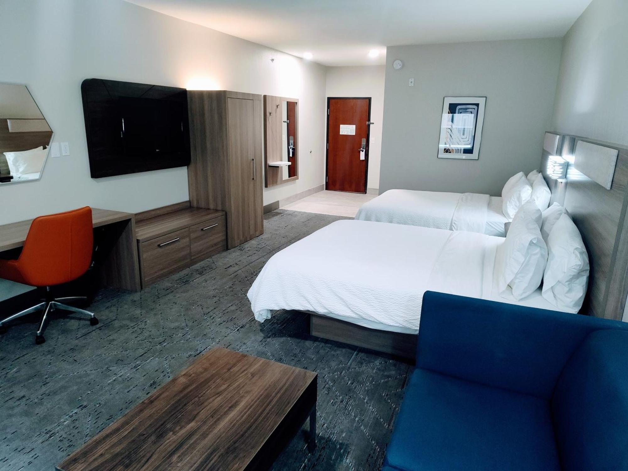 Holiday Inn Express Kenedy By Ihg Ngoại thất bức ảnh